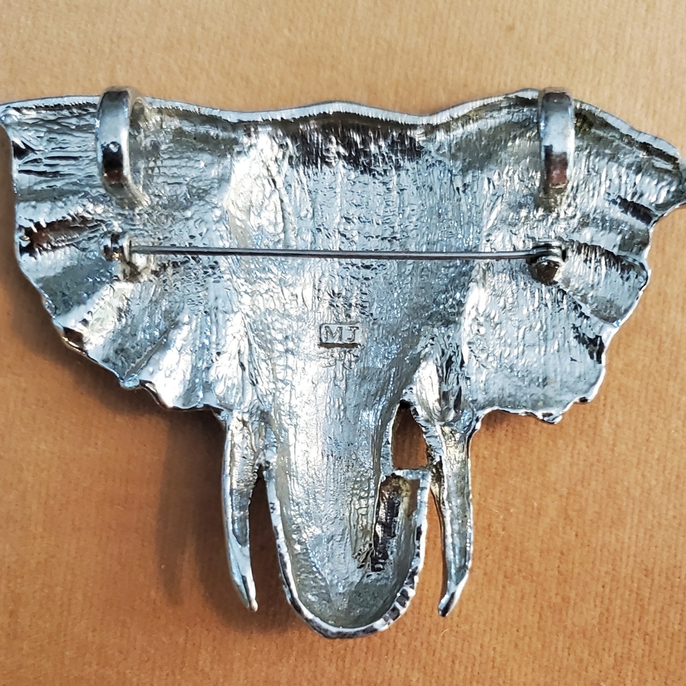 Elephant Pin Brooch Necklace - Picture 2 of 3